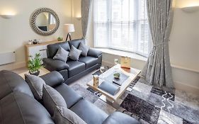 Hunter House Holiday Apartment - York